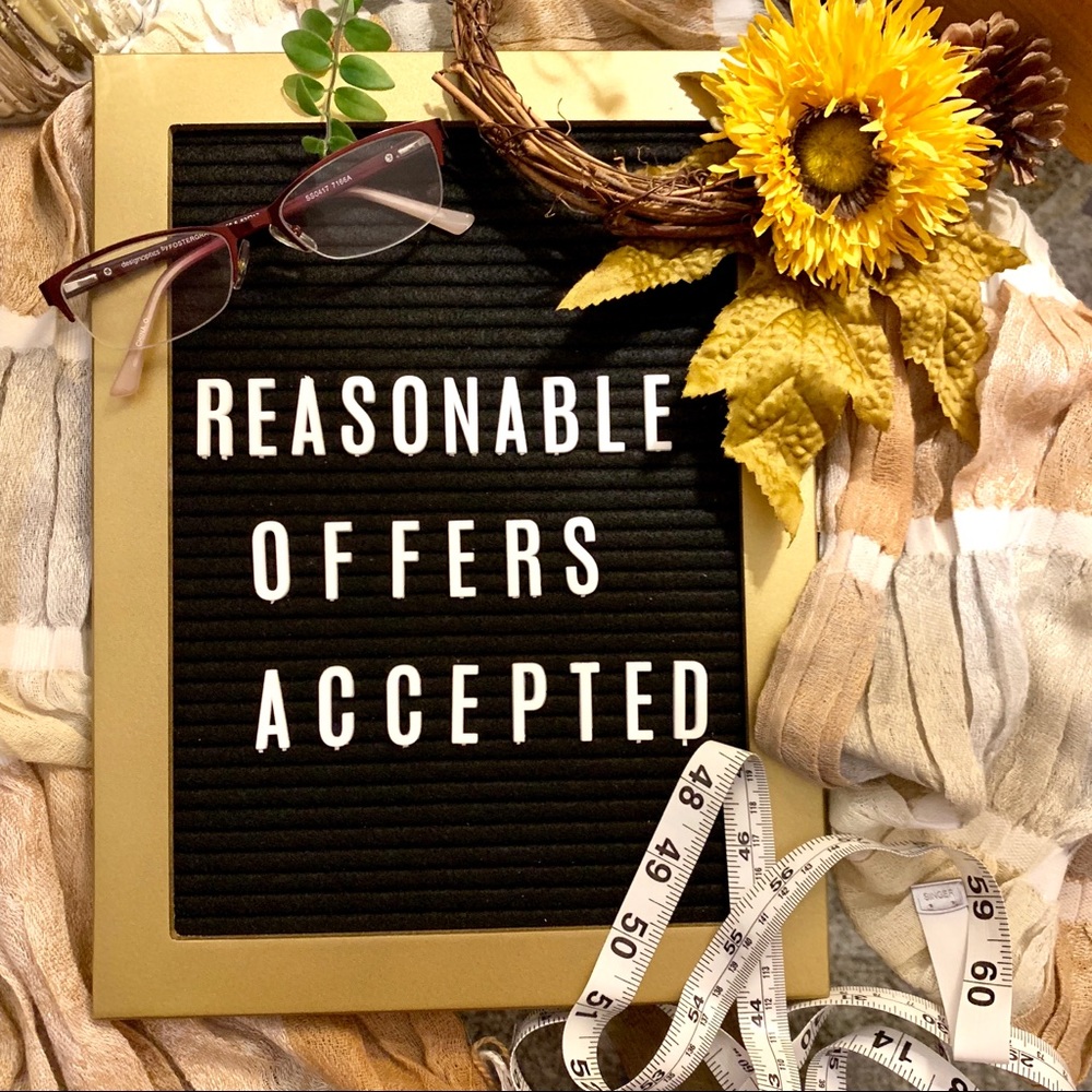 ☀️Posh Ambassador☀️If you see something you like, pls make an offer.